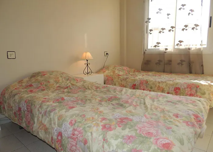 Apartment In Near Sandy *